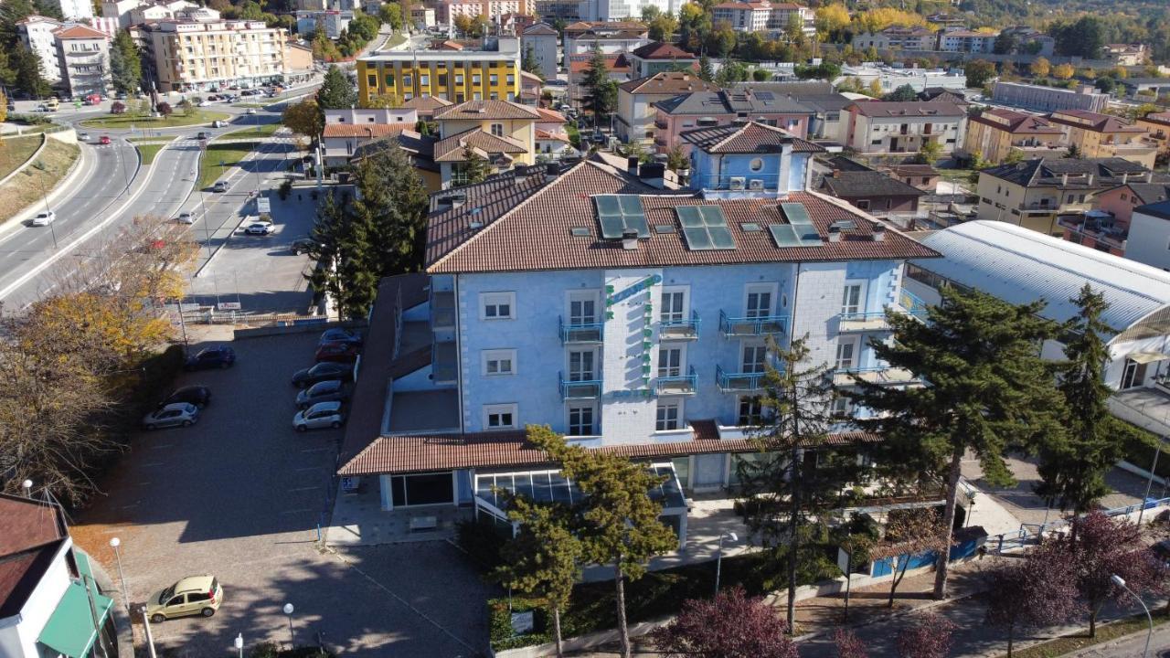 Hotel Azzurro LʼAquila Eksteriør bilde